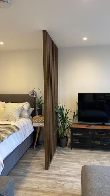 London Luxe: Stylish Studio Exterior foto